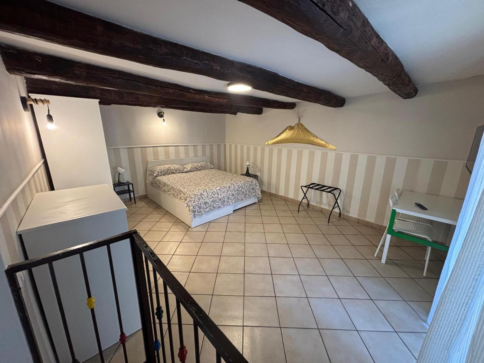 Domus Sanita 24 * Napoli